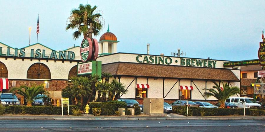 Ellis Island Hotel 4250 Koval Ln, Las Vegas, NV 89109•(702) 794-0888