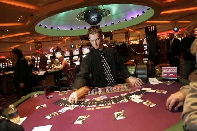 Go For A Dealer That Stands On A Soft 17