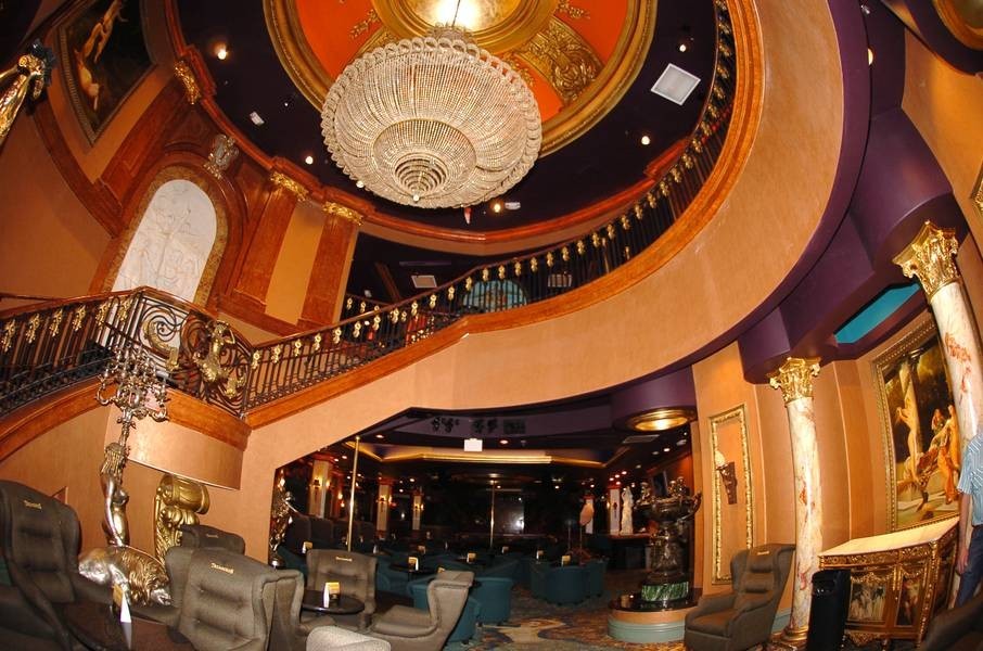 Treasures Gentlemen's Club & Steakhouse