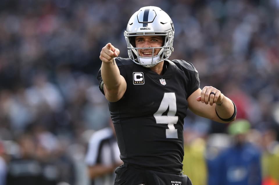 Derek Carr  34/56 435 yards, two touchdowns and one interception