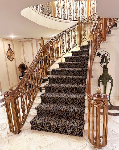 Track#1: The Liberace Mansion @Paradise Palms