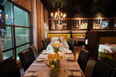 Las Vegas Mixtape v21: Late Night Dining Scene, Twang Heaven, and Dazzling Art